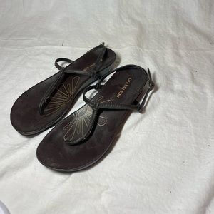 Size 5 Gianni Bini Flip Flops